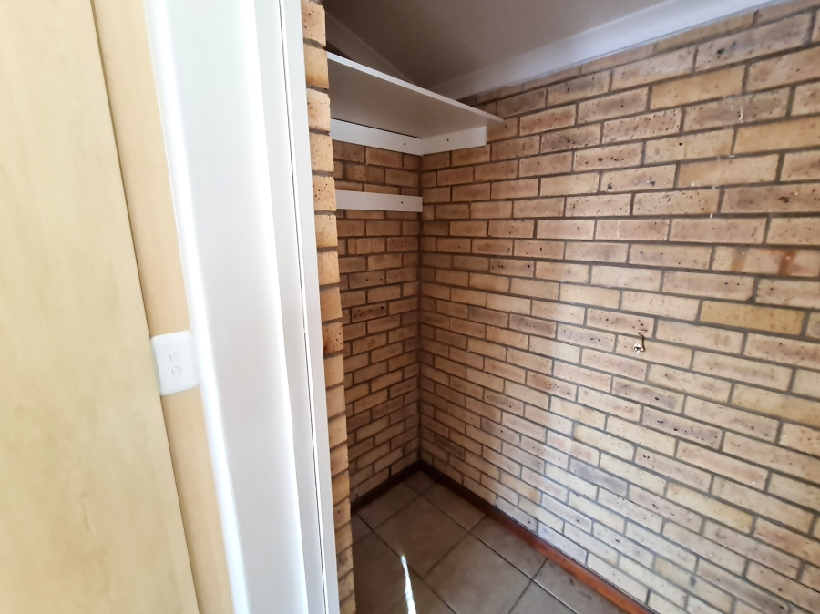 2 Bedroom Property for Sale in Jeffreys Bay Central Eastern Cape